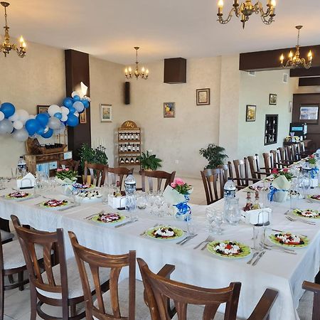 Family Hotel Bela Tryavna Ngoại thất bức ảnh