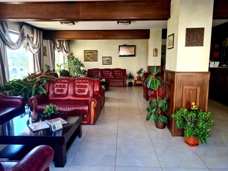 Family Hotel Bela Tryavna Ngoại thất bức ảnh